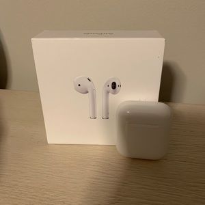Apple AirPods